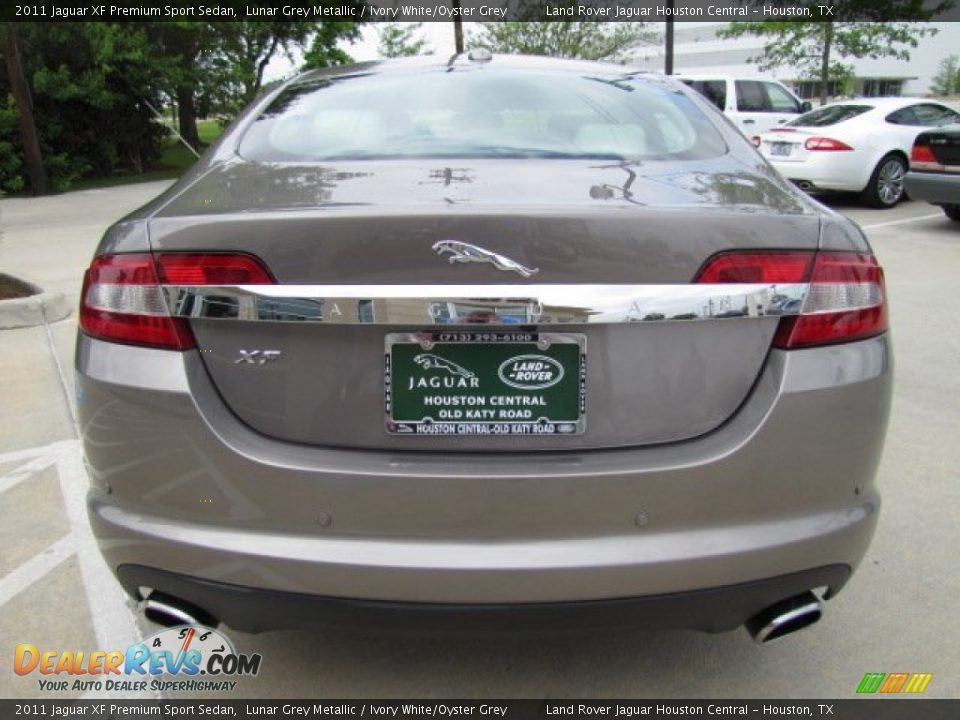 2011 Jaguar XF Premium Sport Sedan Lunar Grey Metallic / Ivory White/Oyster Grey Photo #9