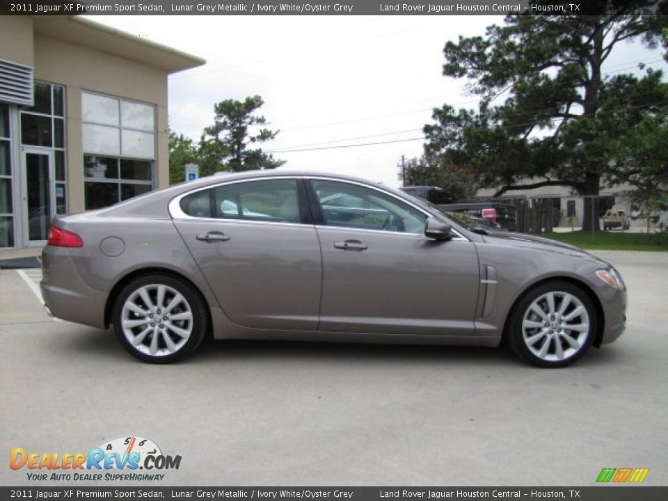 2011 Jaguar XF Premium Sport Sedan Lunar Grey Metallic / Ivory White/Oyster Grey Photo #11