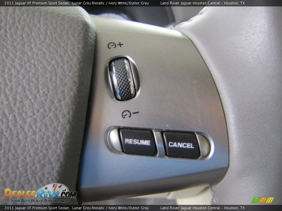 2011 Jaguar XF Premium Sport Sedan Lunar Grey Metallic / Ivory White/Oyster Grey Photo #16