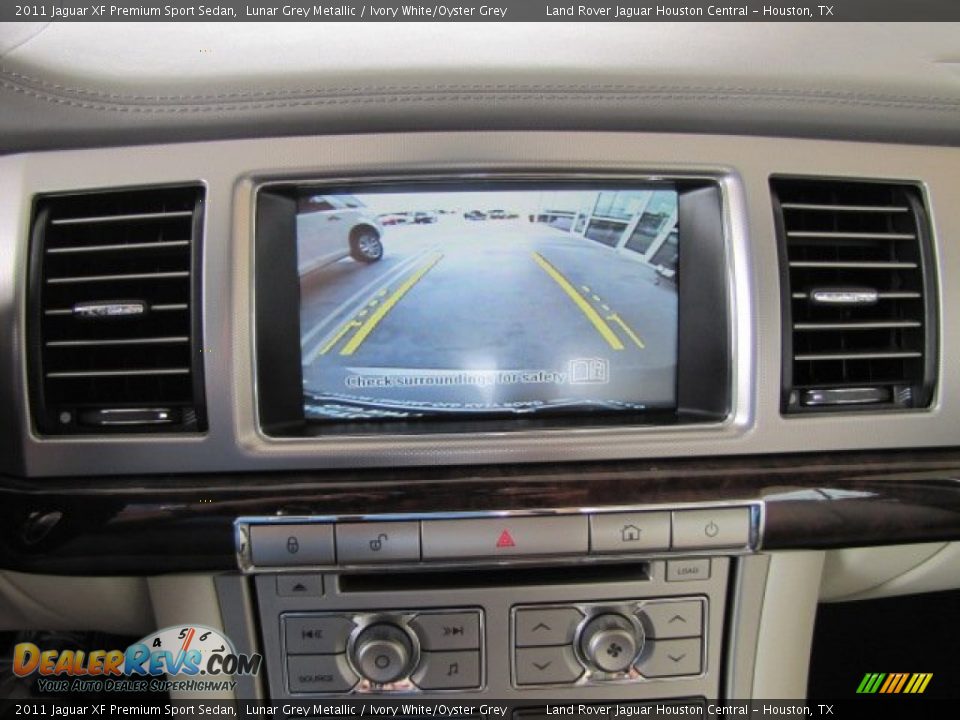 2011 Jaguar XF Premium Sport Sedan Lunar Grey Metallic / Ivory White/Oyster Grey Photo #20