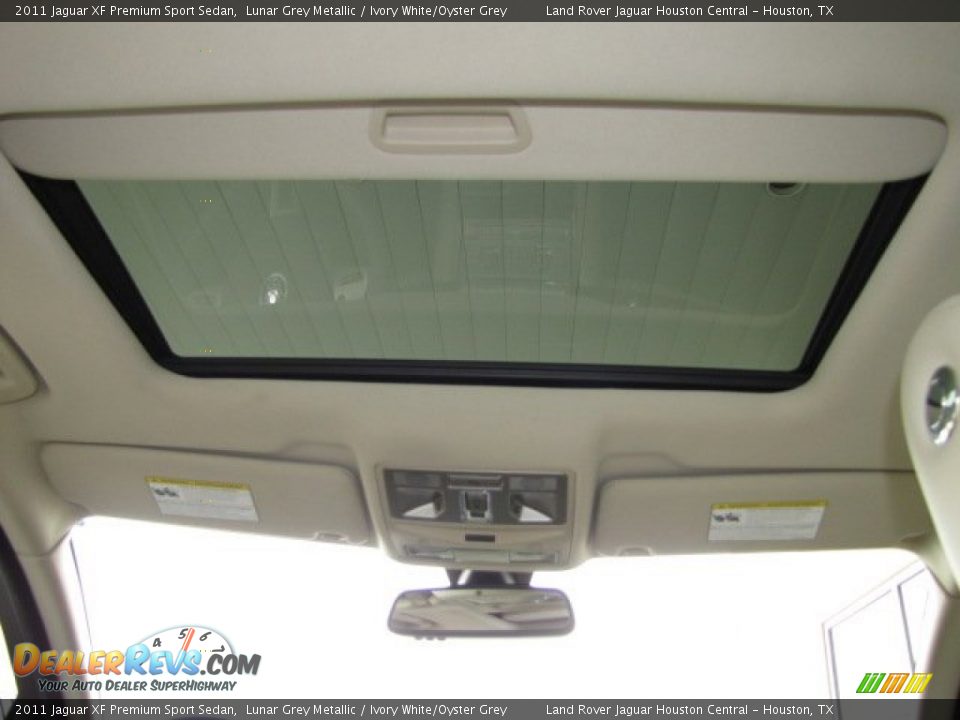 2011 Jaguar XF Premium Sport Sedan Lunar Grey Metallic / Ivory White/Oyster Grey Photo #33