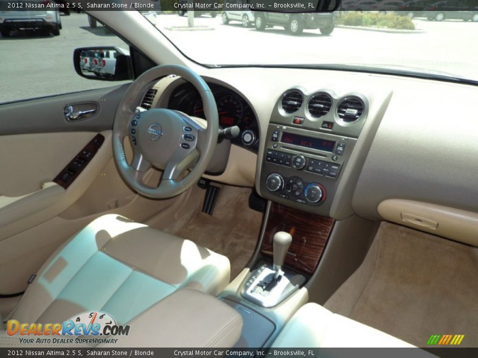 2012 Nissan Altima 2.5 S Saharan Stone / Blonde Photo #11