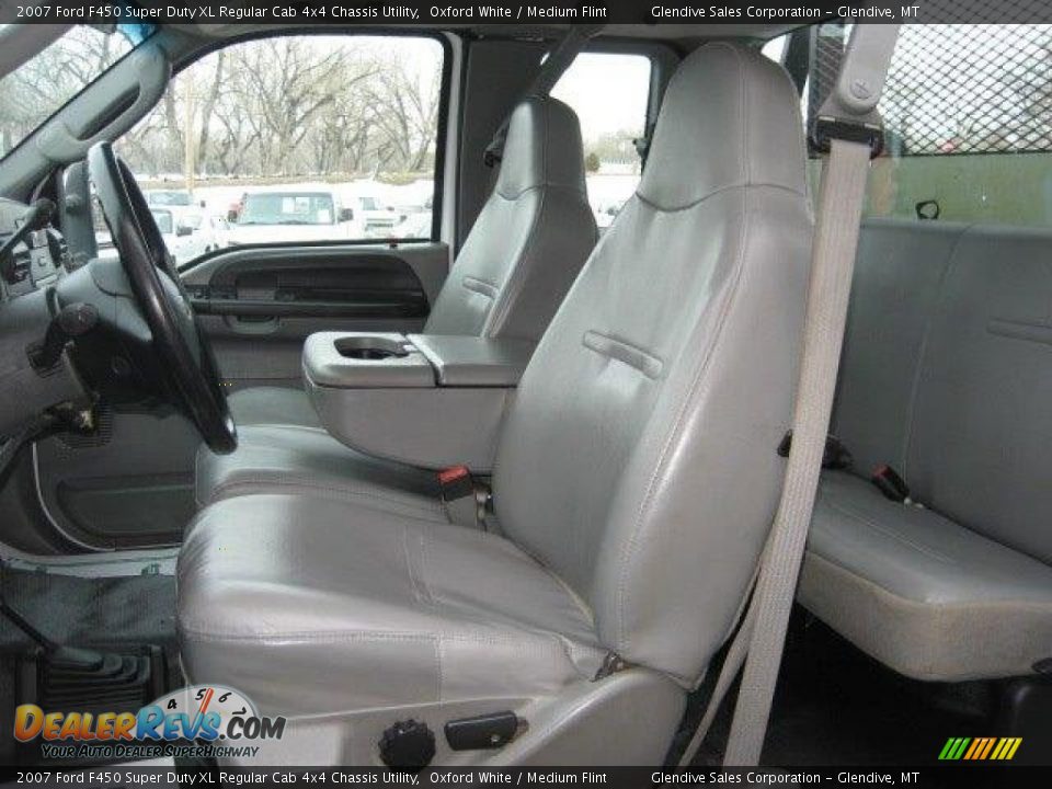 Medium Flint Interior - 2007 Ford F450 Super Duty XL Regular Cab 4x4 Chassis Utility Photo #9