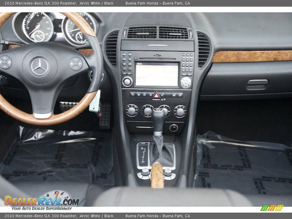 2010 Mercedes-Benz SLK 300 Roadster Arctic White / Black Photo #4