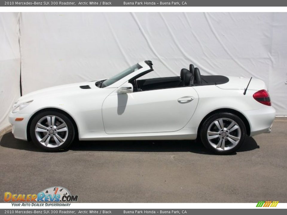 2010 Mercedes-Benz SLK 300 Roadster Arctic White / Black Photo #7