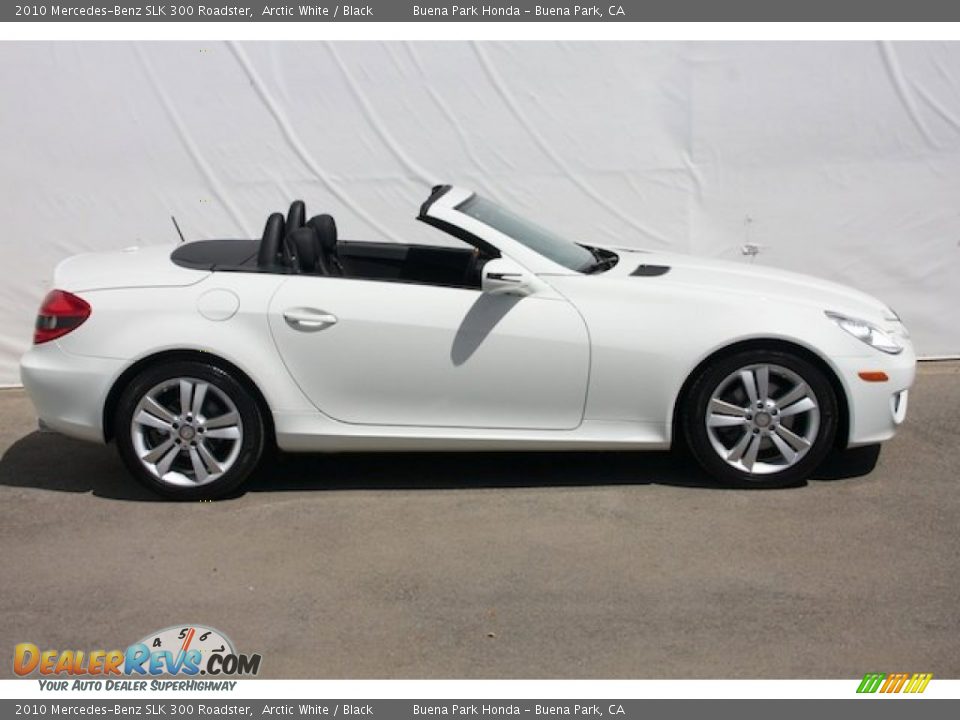 2010 Mercedes-Benz SLK 300 Roadster Arctic White / Black Photo #12