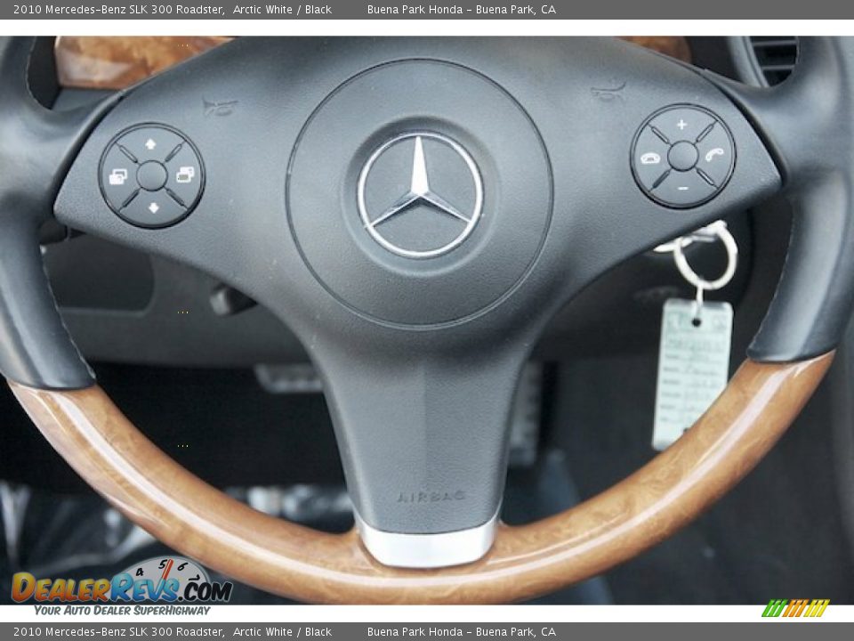 2010 Mercedes-Benz SLK 300 Roadster Arctic White / Black Photo #13