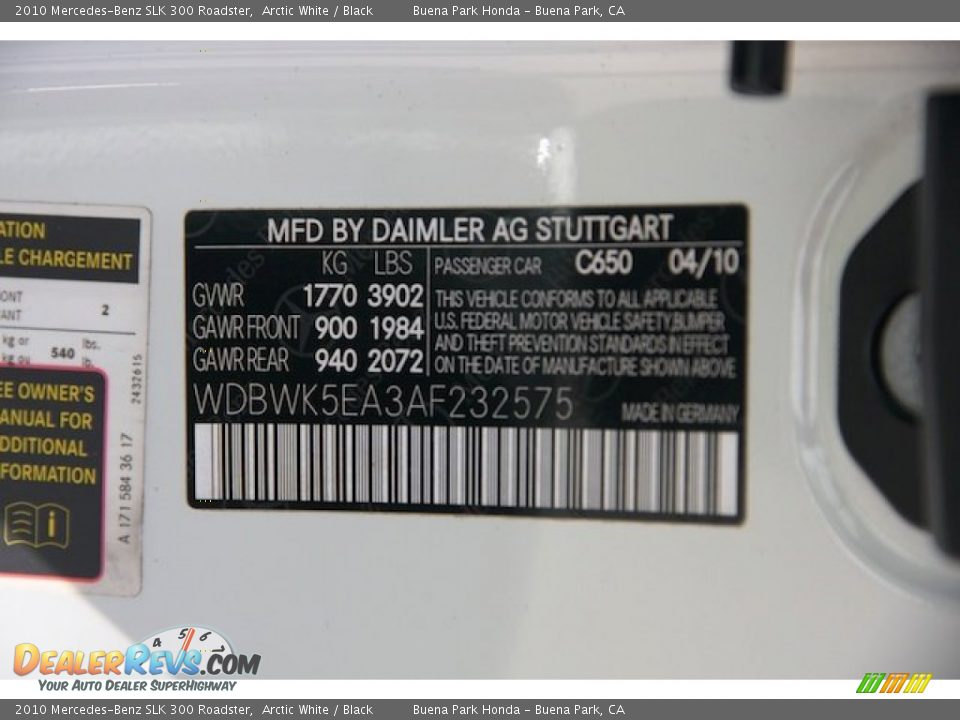 2010 Mercedes-Benz SLK 300 Roadster Arctic White / Black Photo #29