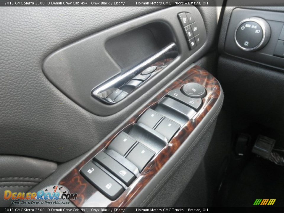 2013 GMC Sierra 2500HD Denali Crew Cab 4x4 Onyx Black / Ebony Photo #15