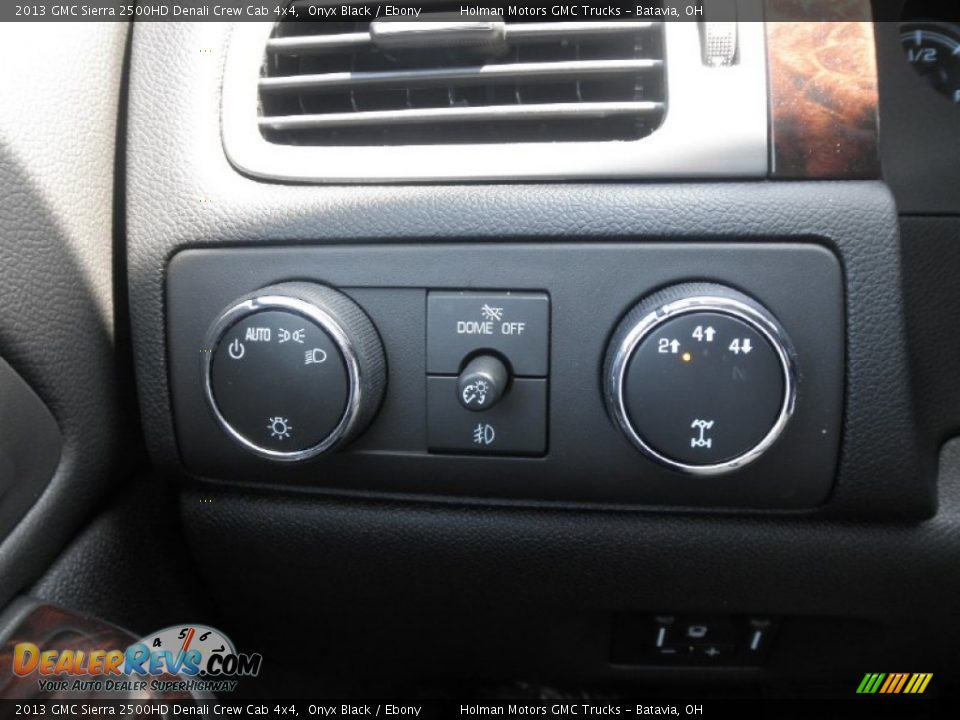 2013 GMC Sierra 2500HD Denali Crew Cab 4x4 Onyx Black / Ebony Photo #16