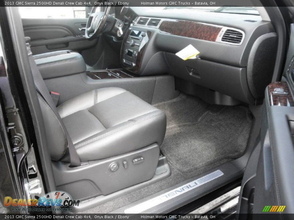 2013 GMC Sierra 2500HD Denali Crew Cab 4x4 Onyx Black / Ebony Photo #25