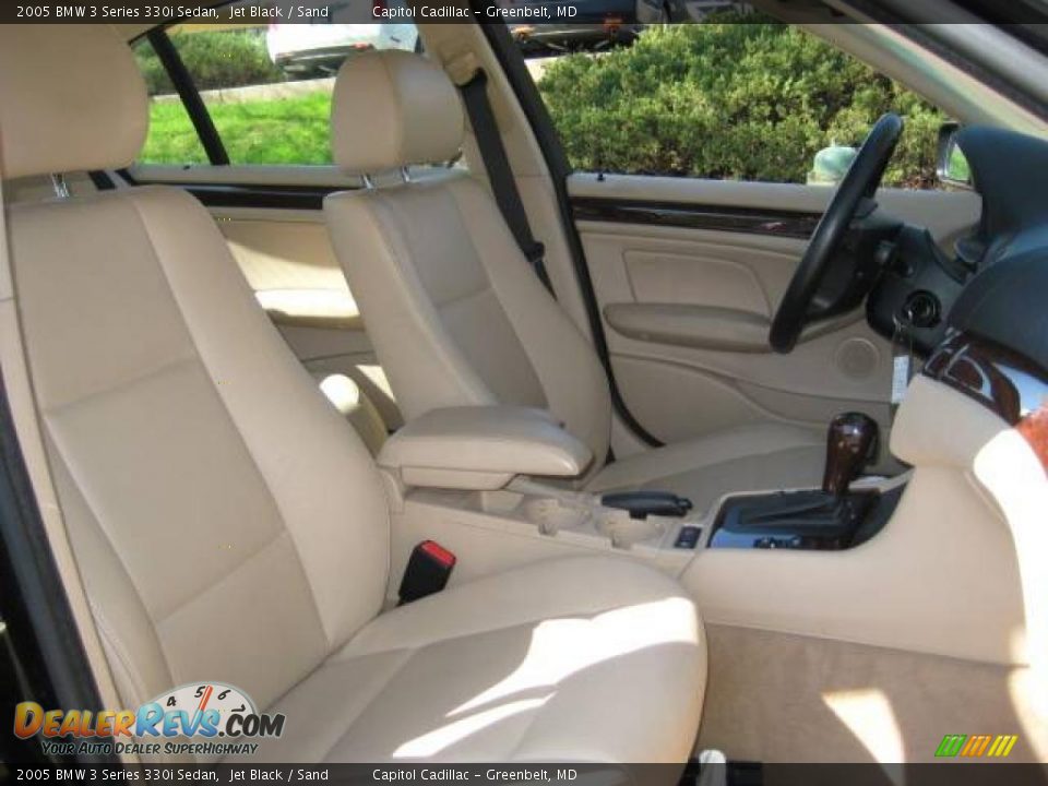 2005 BMW 3 Series 330i Sedan Jet Black / Sand Photo #12