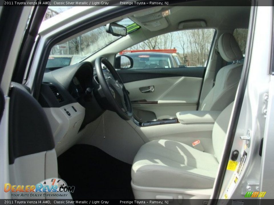 2011 Toyota Venza I4 AWD Classic Silver Metallic / Light Gray Photo #7