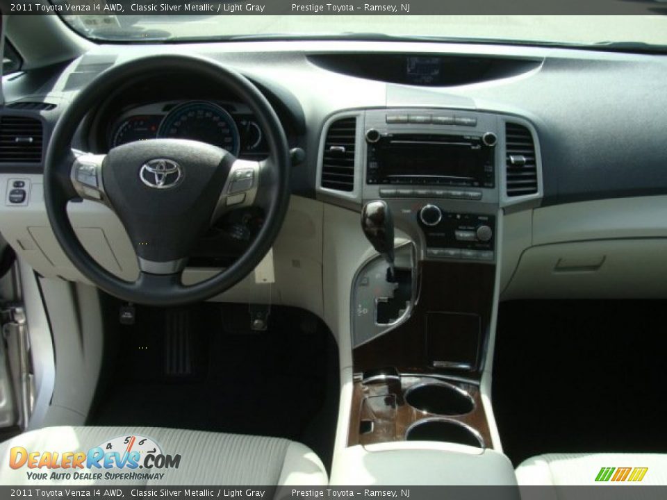 2011 Toyota Venza I4 AWD Classic Silver Metallic / Light Gray Photo #9