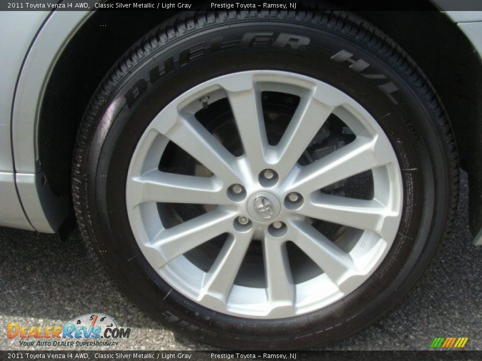 2011 Toyota Venza I4 AWD Classic Silver Metallic / Light Gray Photo #14