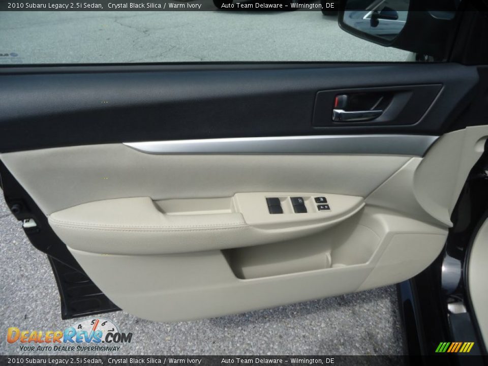 2010 Subaru Legacy 2.5i Sedan Crystal Black Silica / Warm Ivory Photo #18