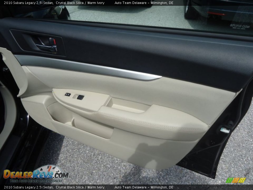 2010 Subaru Legacy 2.5i Sedan Crystal Black Silica / Warm Ivory Photo #19