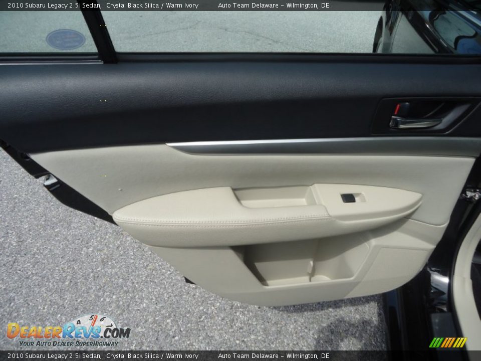 2010 Subaru Legacy 2.5i Sedan Crystal Black Silica / Warm Ivory Photo #22
