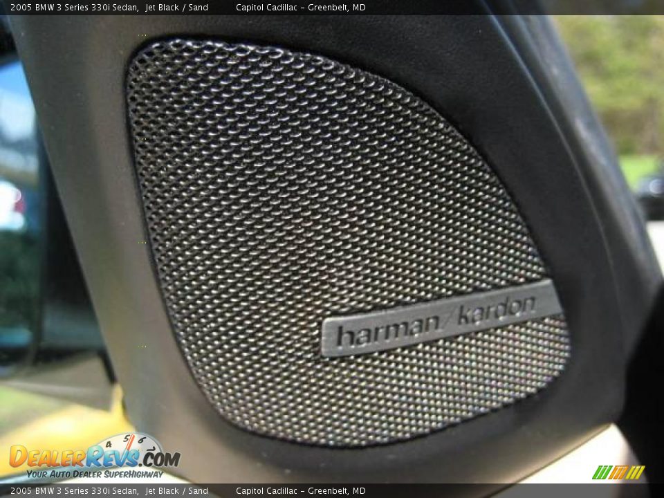 2005 BMW 3 Series 330i Sedan Jet Black / Sand Photo #18
