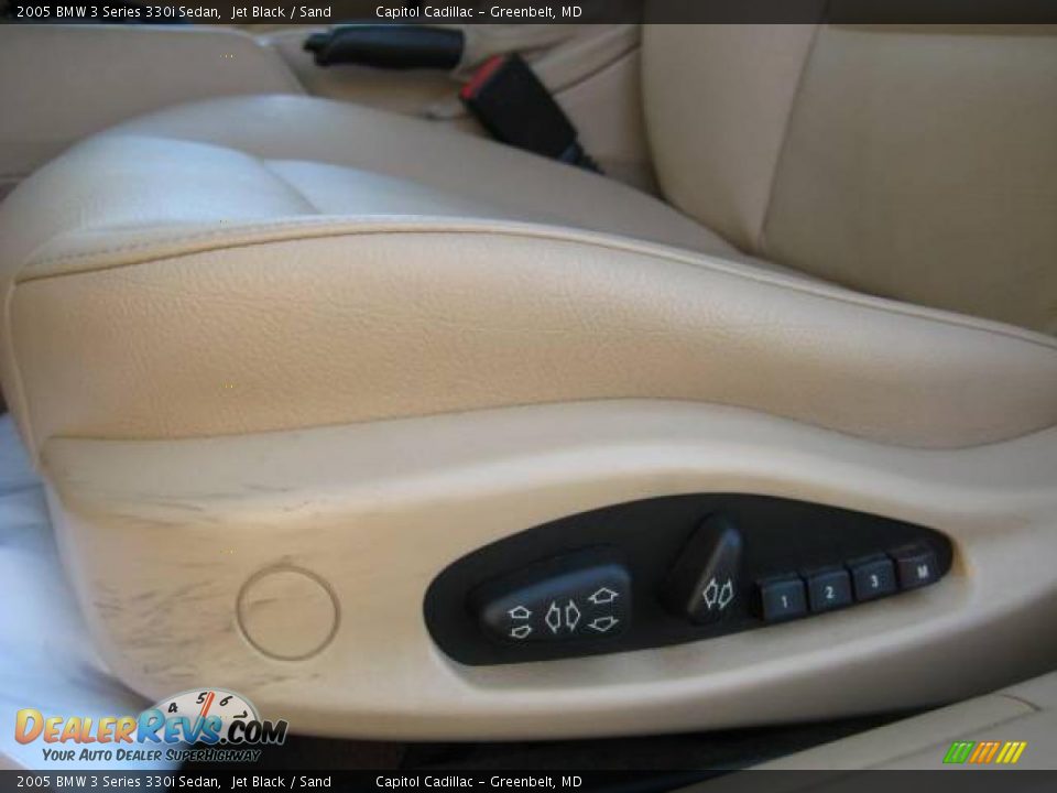 2005 BMW 3 Series 330i Sedan Jet Black / Sand Photo #19