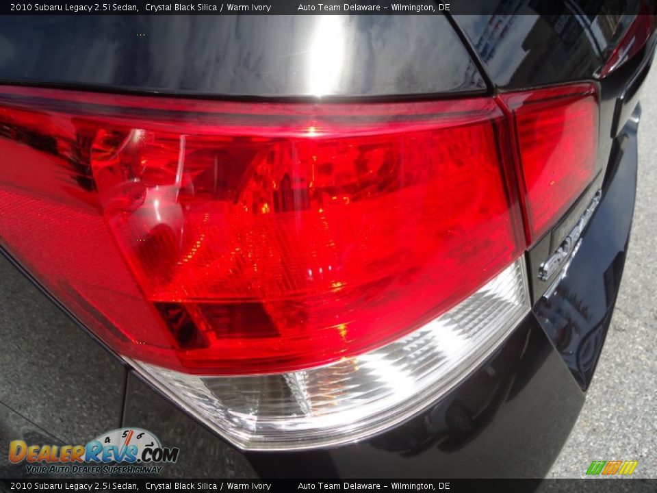 2010 Subaru Legacy 2.5i Sedan Crystal Black Silica / Warm Ivory Photo #35