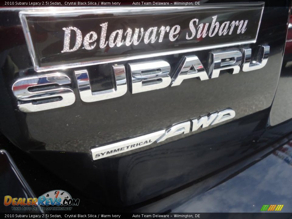 2010 Subaru Legacy 2.5i Sedan Crystal Black Silica / Warm Ivory Photo #36