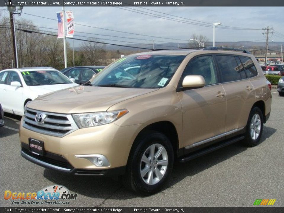 2011 Toyota Highlander SE 4WD Sandy Beach Metallic / Sand Beige Photo #3