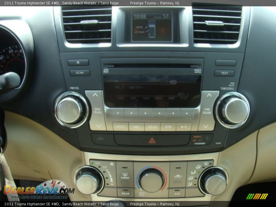 2011 Toyota Highlander SE 4WD Sandy Beach Metallic / Sand Beige Photo #11
