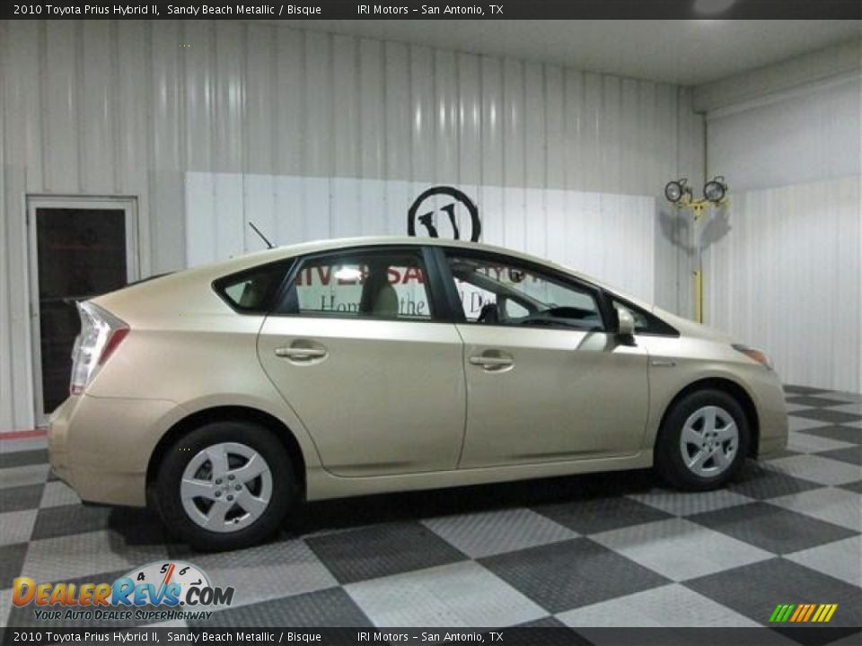 2010 Toyota Prius Hybrid II Sandy Beach Metallic / Bisque Photo #7