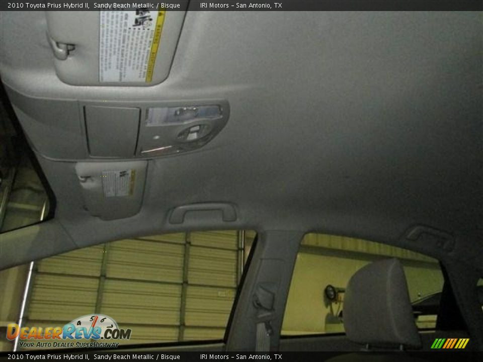 2010 Toyota Prius Hybrid II Sandy Beach Metallic / Bisque Photo #16