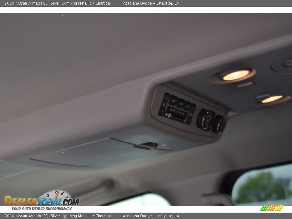 2010 Nissan Armada SE Silver Lightning Metallic / Charcoal Photo #21