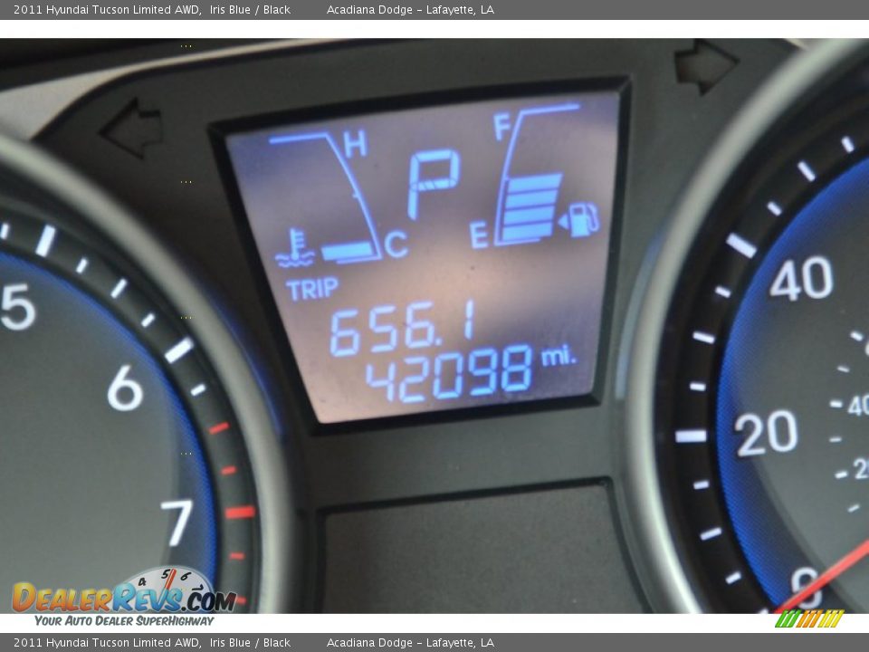 2011 Hyundai Tucson Limited AWD Iris Blue / Black Photo #25
