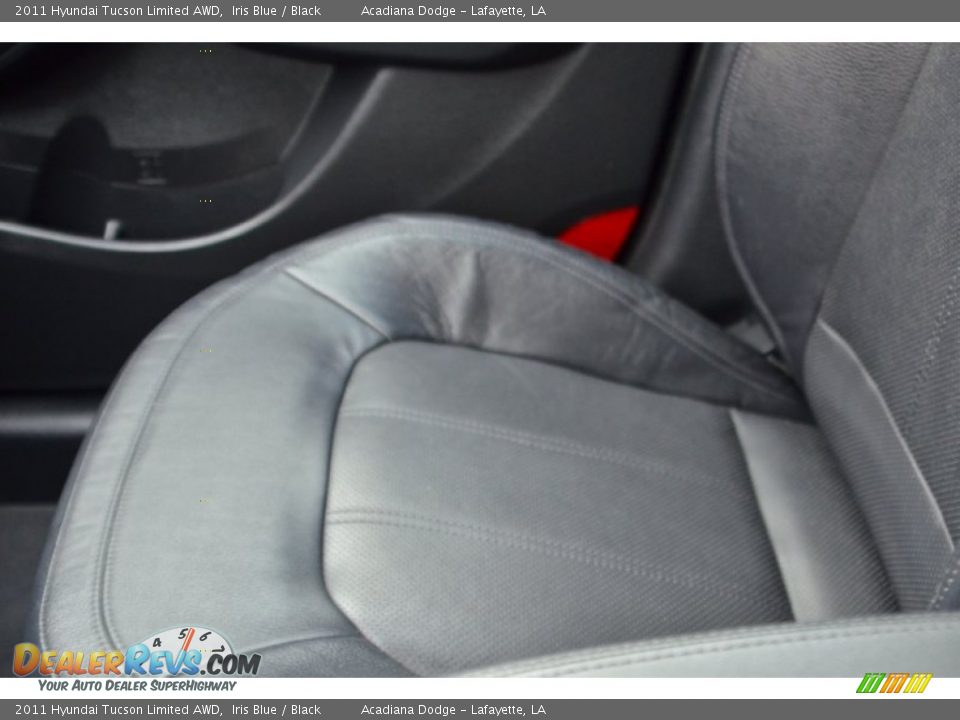 2011 Hyundai Tucson Limited AWD Iris Blue / Black Photo #28