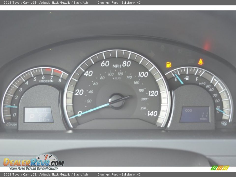 2013 Toyota Camry SE Gauges Photo #27