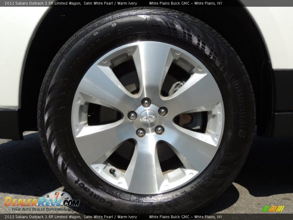 2011 Subaru Outback 3.6R Limited Wagon Satin White Pearl / Warm Ivory Photo #3