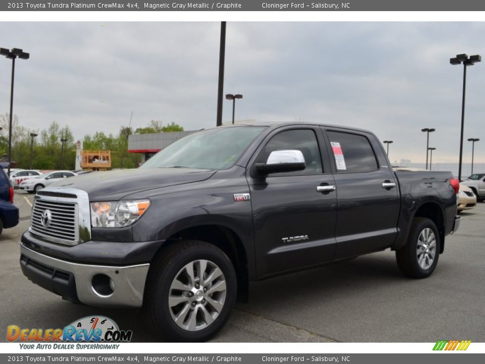 Front 3/4 View of 2013 Toyota Tundra Platinum CrewMax 4x4 Photo #1