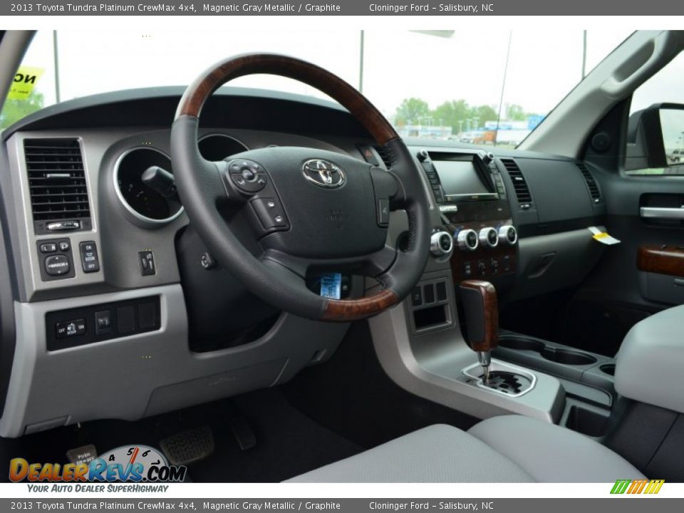 Dashboard of 2013 Toyota Tundra Platinum CrewMax 4x4 Photo #11