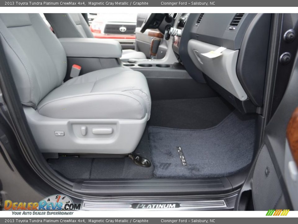 Front Seat of 2013 Toyota Tundra Platinum CrewMax 4x4 Photo #14