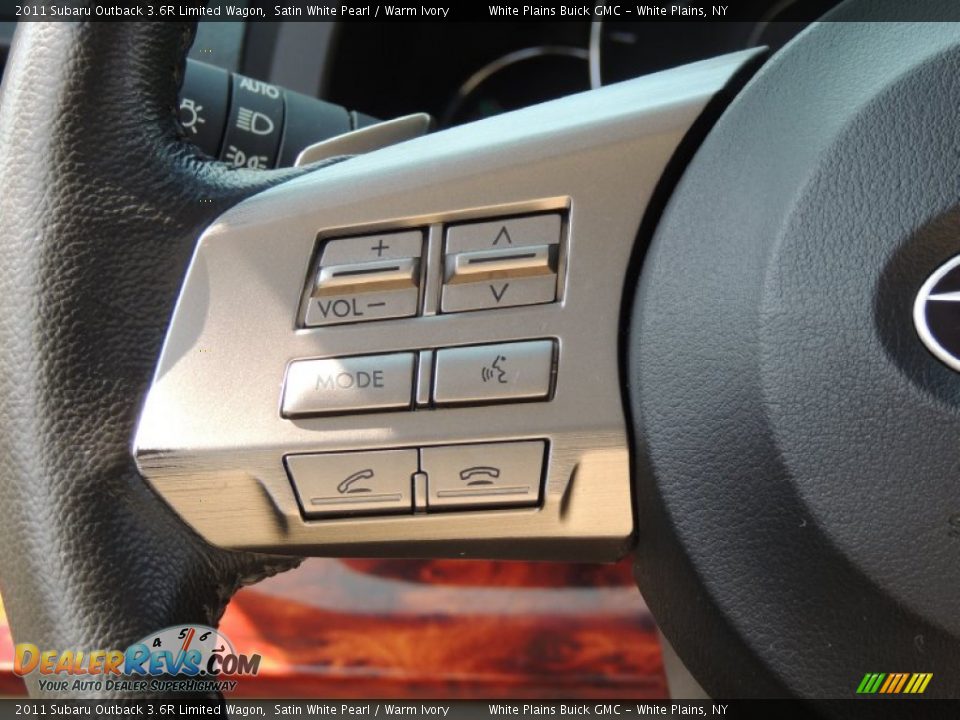 2011 Subaru Outback 3.6R Limited Wagon Satin White Pearl / Warm Ivory Photo #22