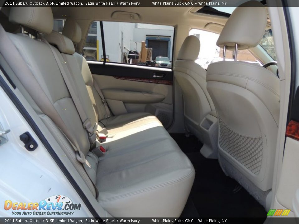 2011 Subaru Outback 3.6R Limited Wagon Satin White Pearl / Warm Ivory Photo #27