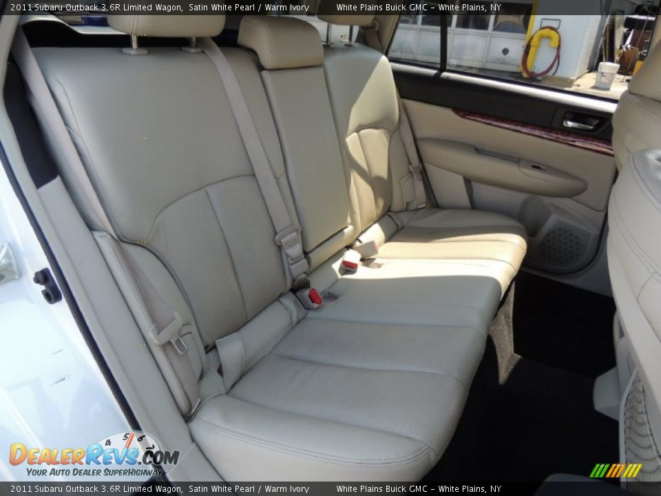 2011 Subaru Outback 3.6R Limited Wagon Satin White Pearl / Warm Ivory Photo #28