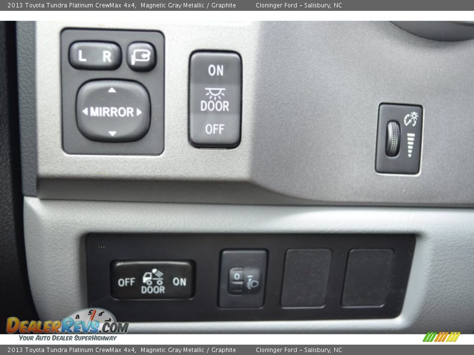 Controls of 2013 Toyota Tundra Platinum CrewMax 4x4 Photo #27