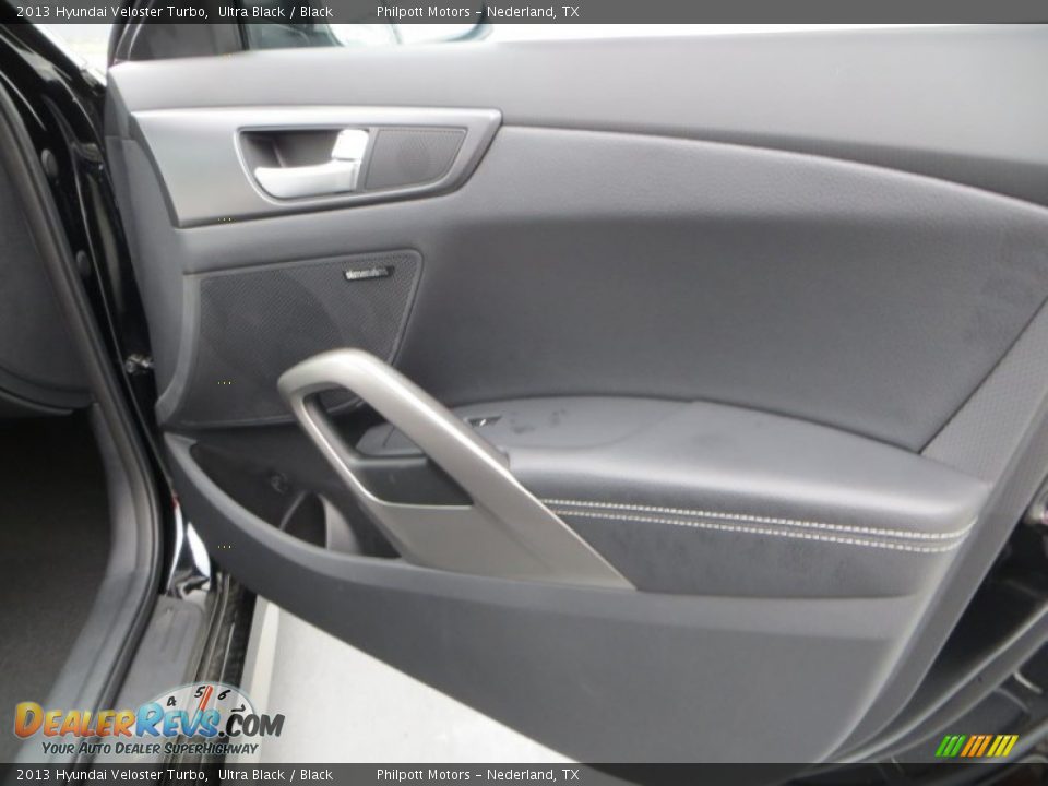 2013 Hyundai Veloster Turbo Ultra Black / Black Photo #16