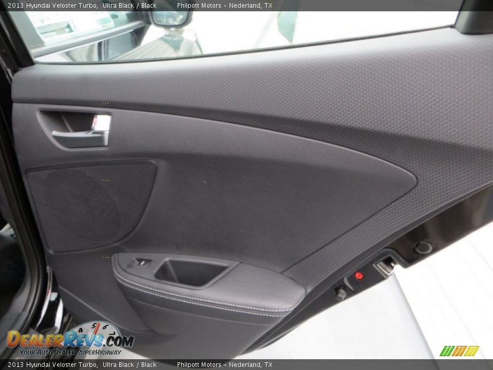 2013 Hyundai Veloster Turbo Ultra Black / Black Photo #19