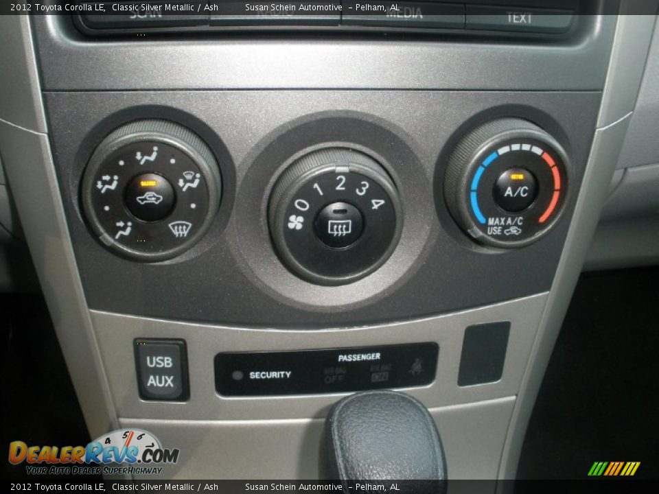 2012 Toyota Corolla LE Classic Silver Metallic / Ash Photo #26