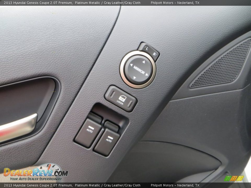 2013 Hyundai Genesis Coupe 2.0T Premium Platinum Metallic / Gray Leather/Gray Cloth Photo #20