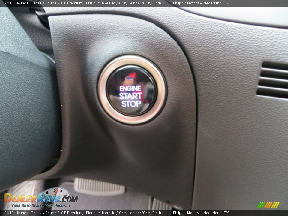 2013 Hyundai Genesis Coupe 2.0T Premium Platinum Metallic / Gray Leather/Gray Cloth Photo #32