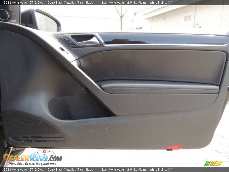 2011 Volkswagen GTI 2 Door Deep Black Metallic / Titan Black Photo #10