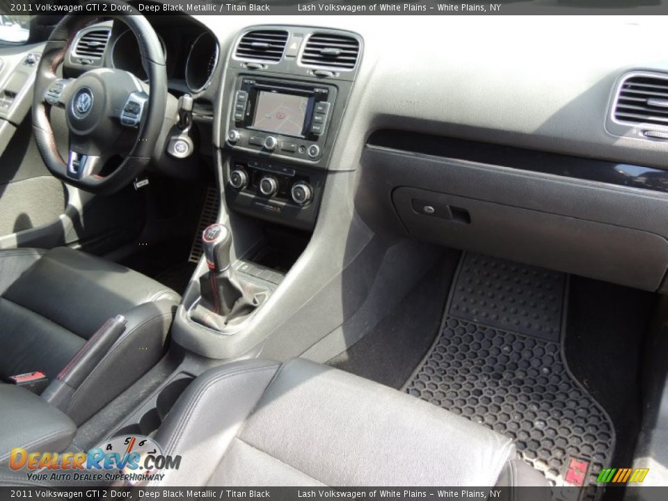 2011 Volkswagen GTI 2 Door Deep Black Metallic / Titan Black Photo #11