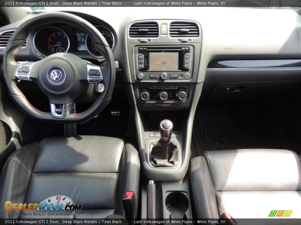 2011 Volkswagen GTI 2 Door Deep Black Metallic / Titan Black Photo #18